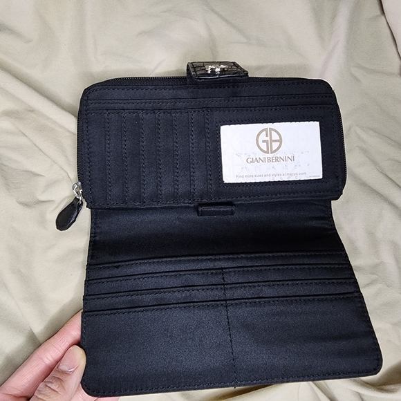 Giani Bernini Black Wallet - Picture 3 of 6